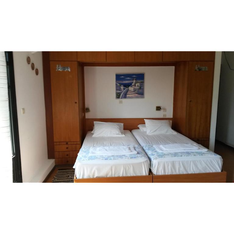 Kostas Studios Apartments - Ενοικιαζόμενα Δωμάτια Με Κουζινάκι Myrina Extérieur photo