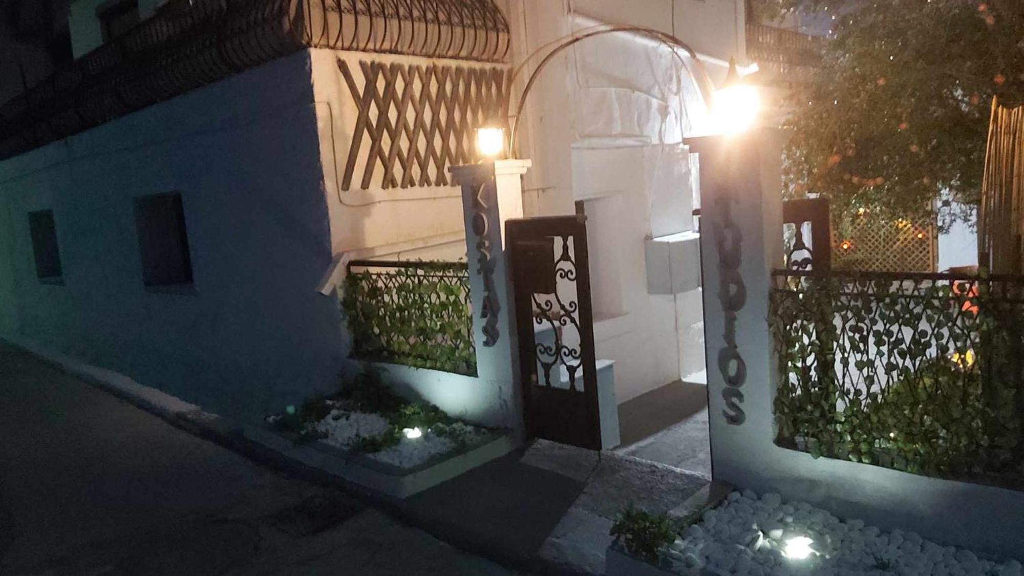 Kostas Studios Apartments - Ενοικιαζόμενα Δωμάτια Με Κουζινάκι Myrina Extérieur photo