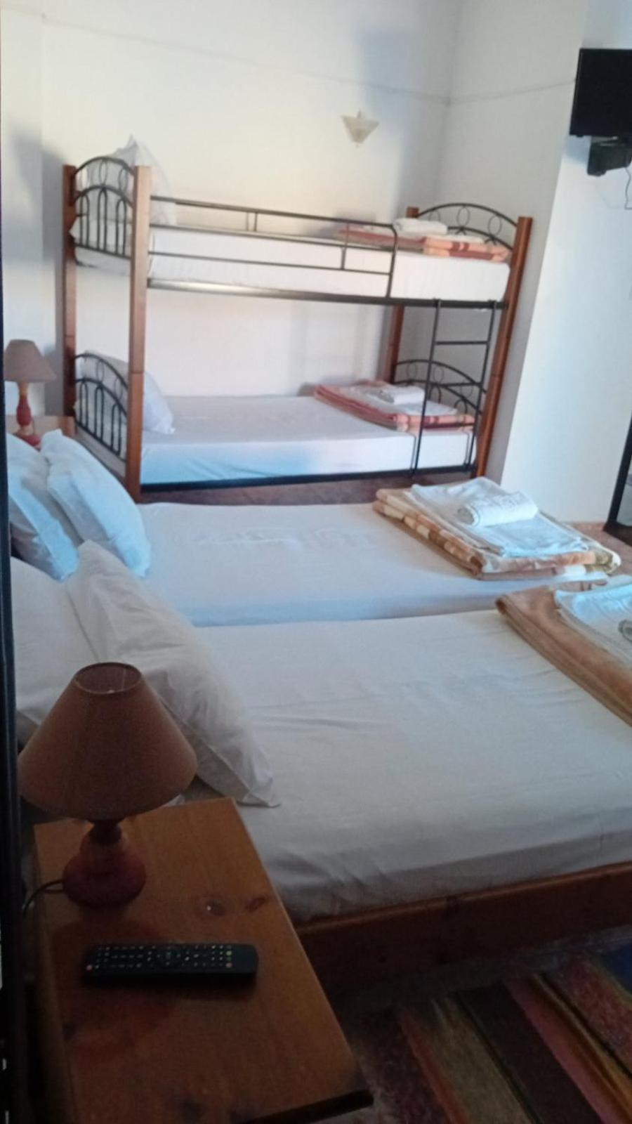 Kostas Studios Apartments - Ενοικιαζόμενα Δωμάτια Με Κουζινάκι Myrina Extérieur photo