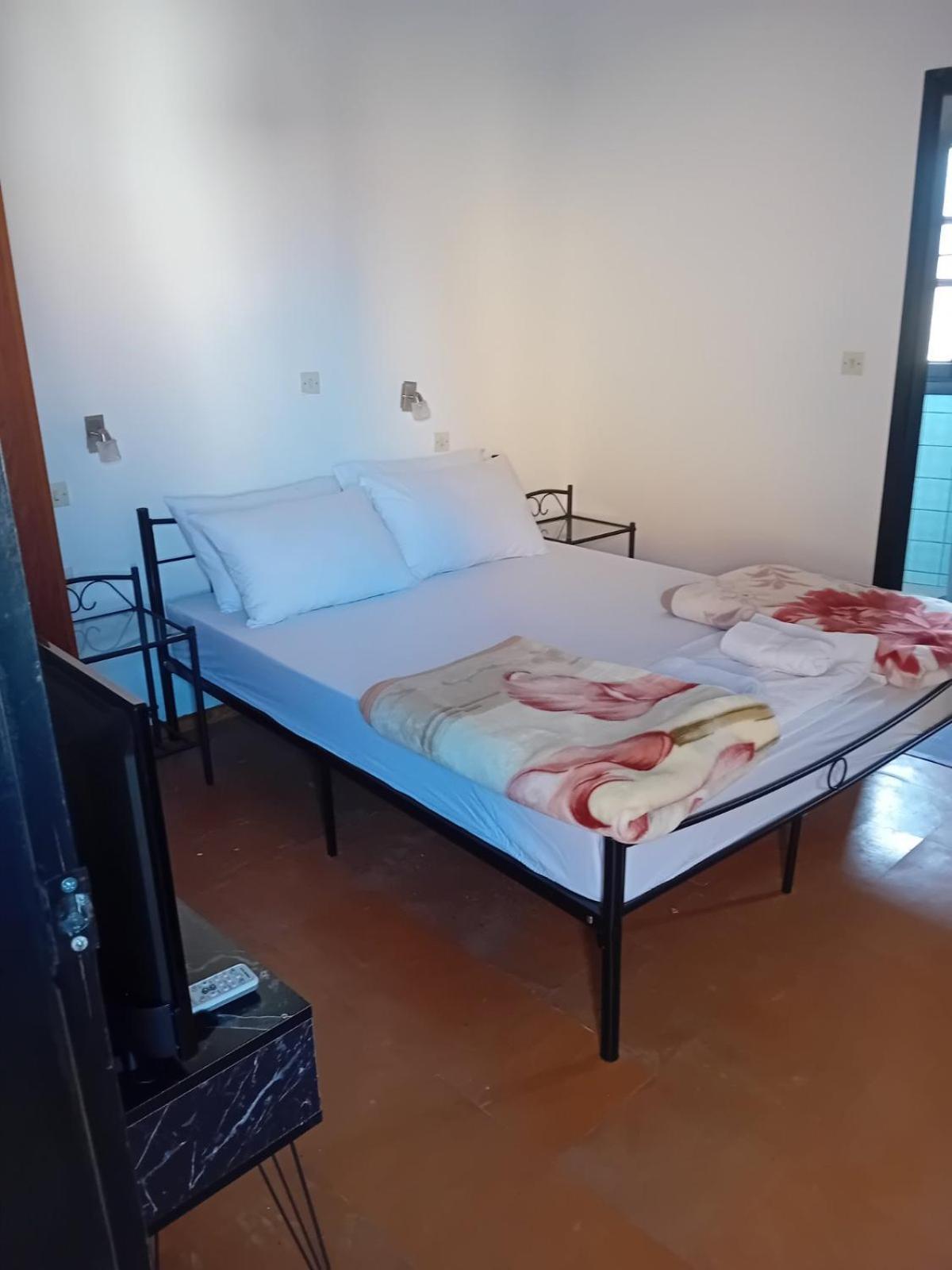 Kostas Studios Apartments - Ενοικιαζόμενα Δωμάτια Με Κουζινάκι Myrina Extérieur photo