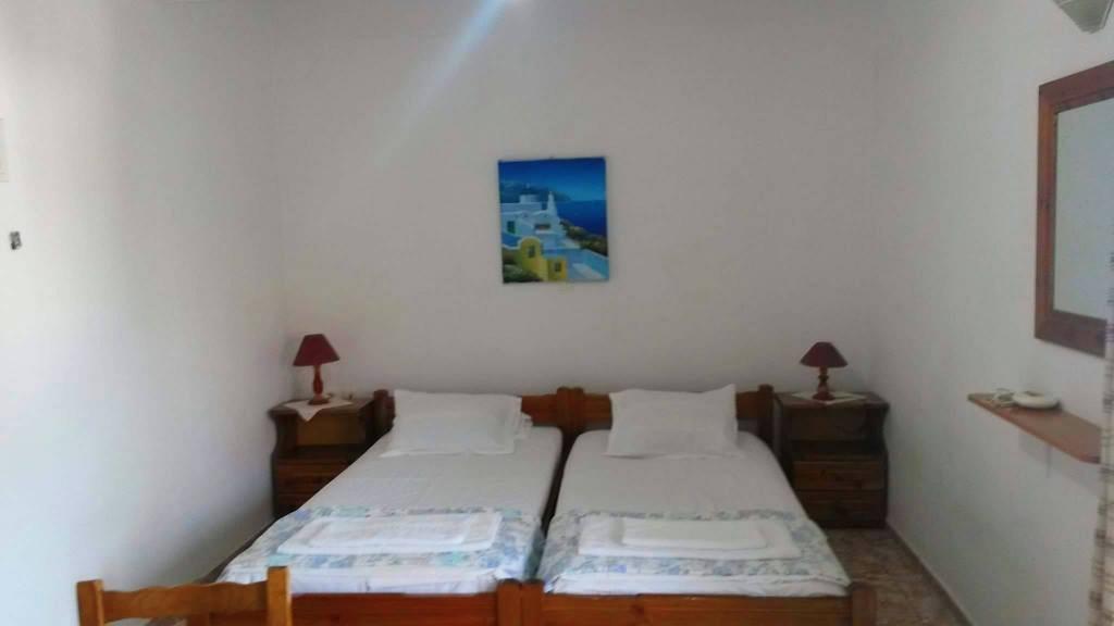 Kostas Studios Apartments - Ενοικιαζόμενα Δωμάτια Με Κουζινάκι Myrina Extérieur photo